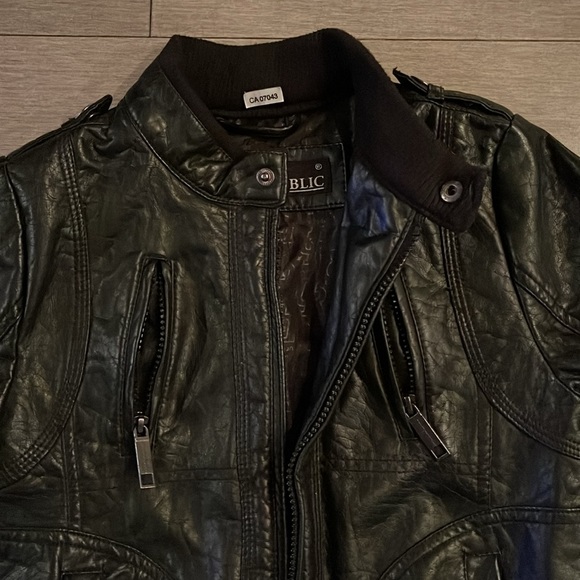 UrbanRepublic Unisex Kids Black Pleather Jacket. Size 7 - Picture 7 of 16